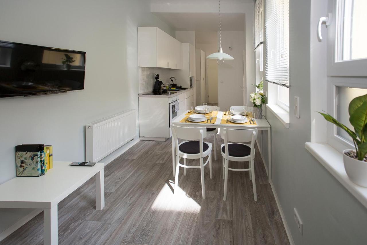 נירנברג Zentral Gelegene, Helle Studio Apartments מראה חיצוני תמונה